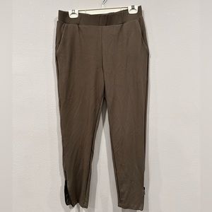 Universal Standard Moro Pocket Signature Pant in Crocodile
